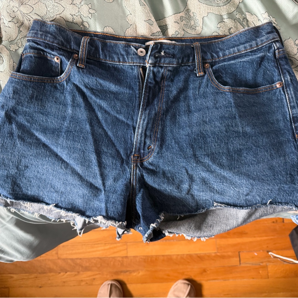 Abercrombie & Fitch High Rise Mom Shorts NWT
